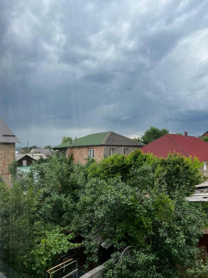 Meiman House Close To Asia Mall Bishkek Luaran gambar